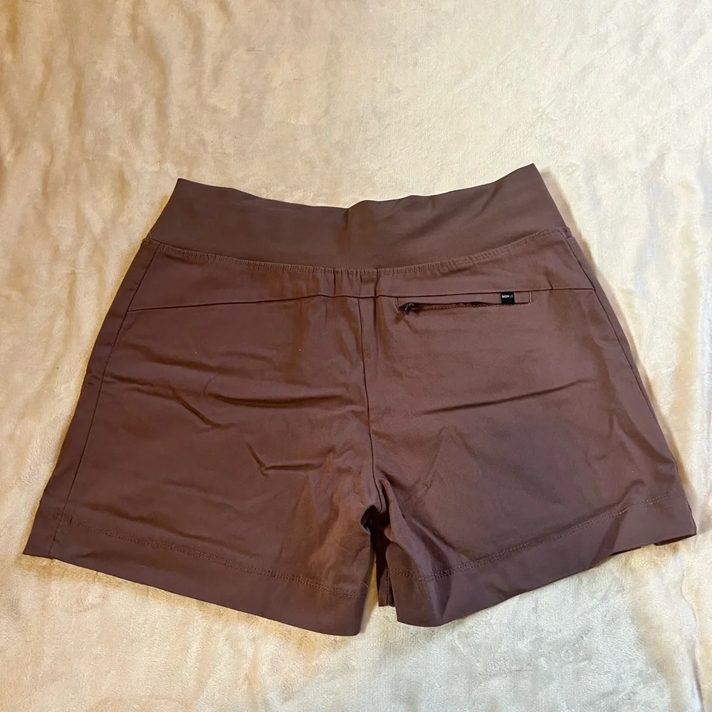Swiss Alps Brown Hiking Shorts - Picture 3 of 4